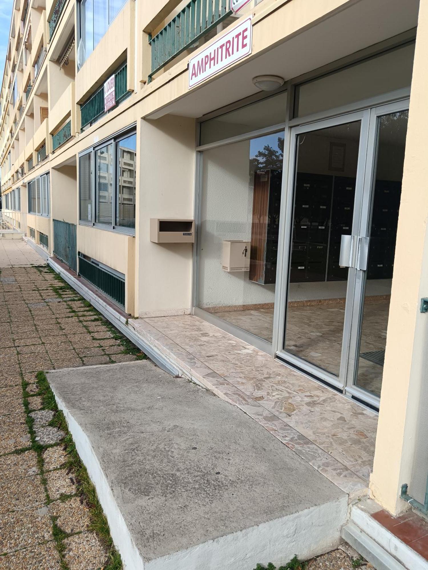 Studio Tout Confort Avec Ascenseur Balaruc-les-Bains Εξωτερικό φωτογραφία